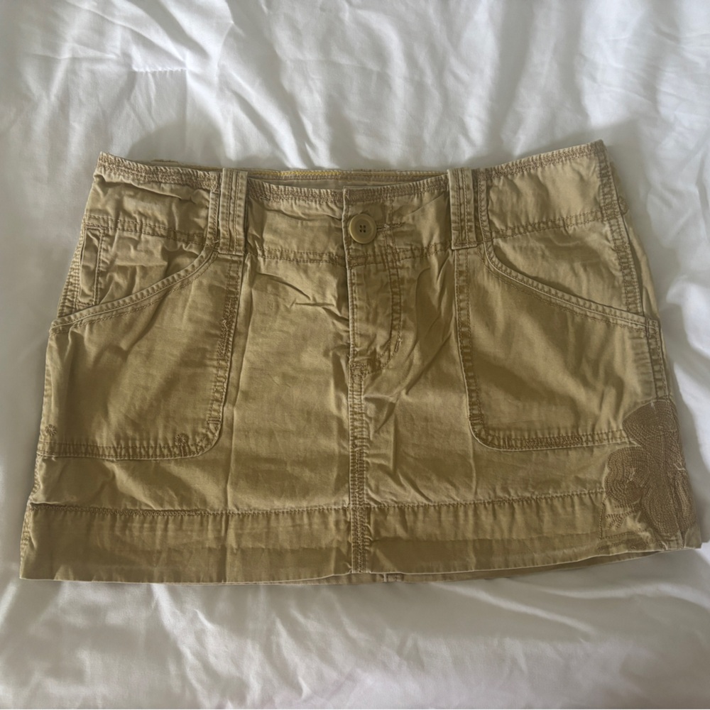 American Eagle Outfitters Tan Cargo Skirt